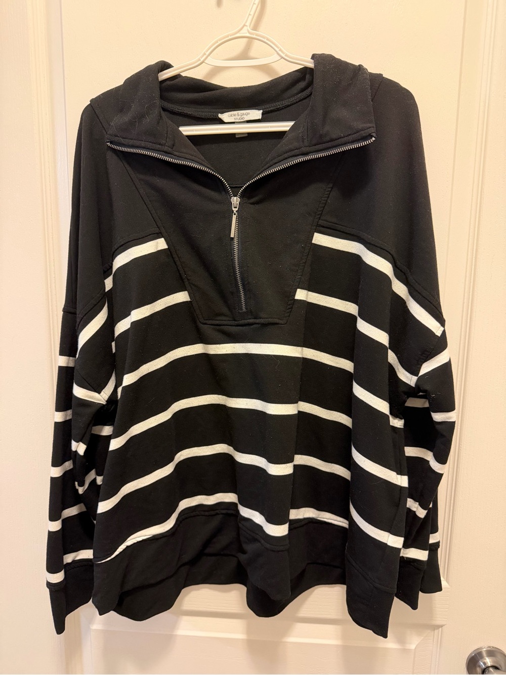 Cable & Gauge Quarter-Zip Black & White Striped Women’s Pullover 3X
